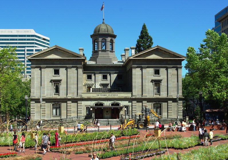 Pioneer Courthouse Square, Oregon, USA
